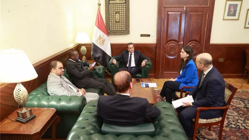 وزير الصحة يستقبل مدير عام المركز الأفريقي لتعزيز الطب الوقائي