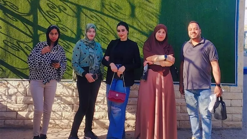 كيان شباب الوطن للريادة والتنمية بالسويس ينظم معرضا خيريا للملابس بمركز المثلث
