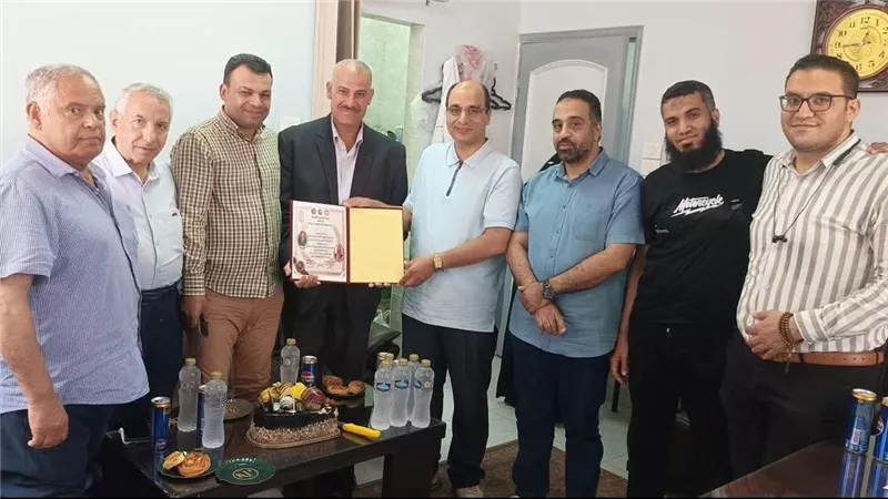 تكريم كوادر مستشفيات جامعة الأزهر بدمياط تقديرا للتميز والعطاء المستمر