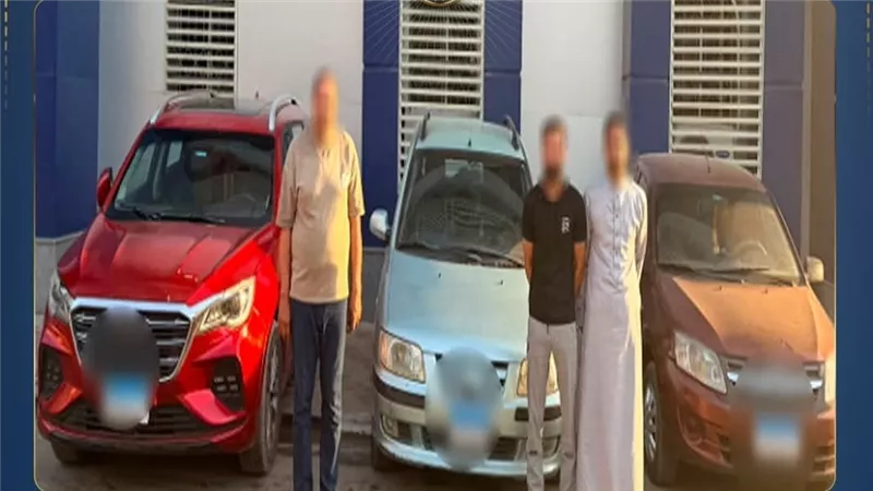 سقوط لص السيارات بـ«المغافلة» في قبضة أمن القاهرة.. وضبط 3 سيارات مسروقة