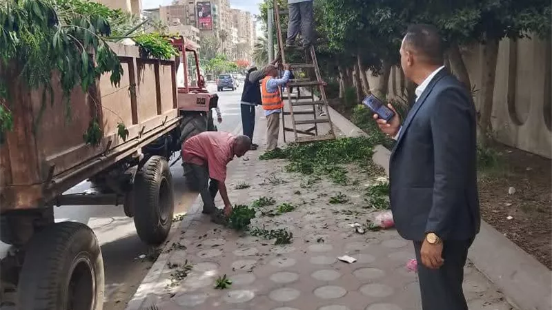 رئيس مدينة دمنهور يقود جولة ميدانية موسعة لمتابعة أعمال النظافة والتجميل 