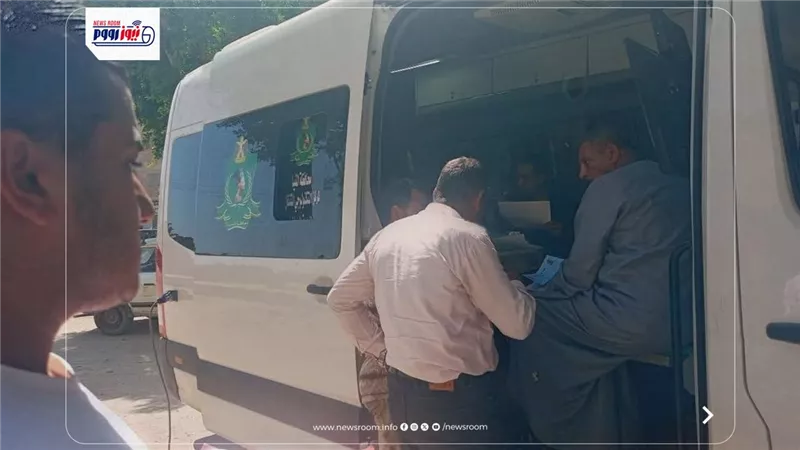 120 طلب ترخيص وغلق 81 محلًا مخالفًا ضمن مبادرة «ترخيصك في محلك» بالمنيا