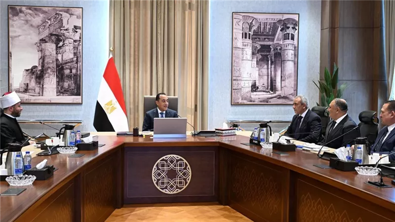 رئيس الوزراء يتابع موقف الأراضي ولاية هيئة الأوقاف على مستوى الجمهورية