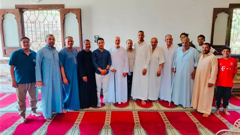 مكتب النائب سيد عبد الجليل يلتقي أهالي عزبتي شوشة وهيبة بأبو صوير لبحث مطالبهم