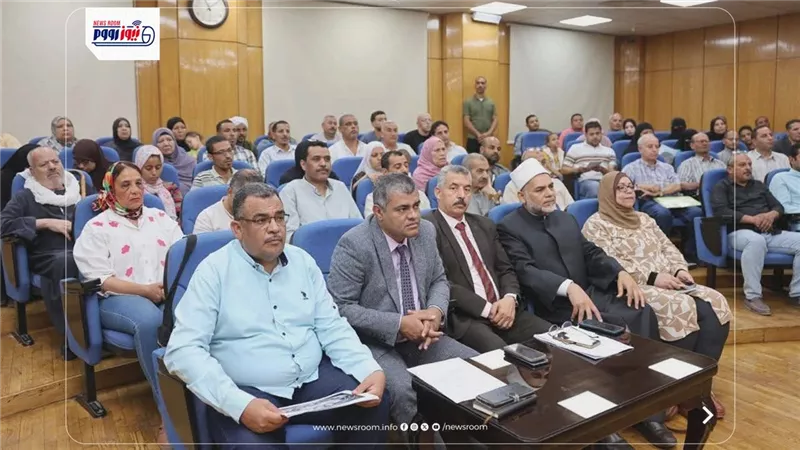استجابات فورية لمطالب المواطنين وحلول خدمية خلال لقاء بمراكز جنوب المنيا