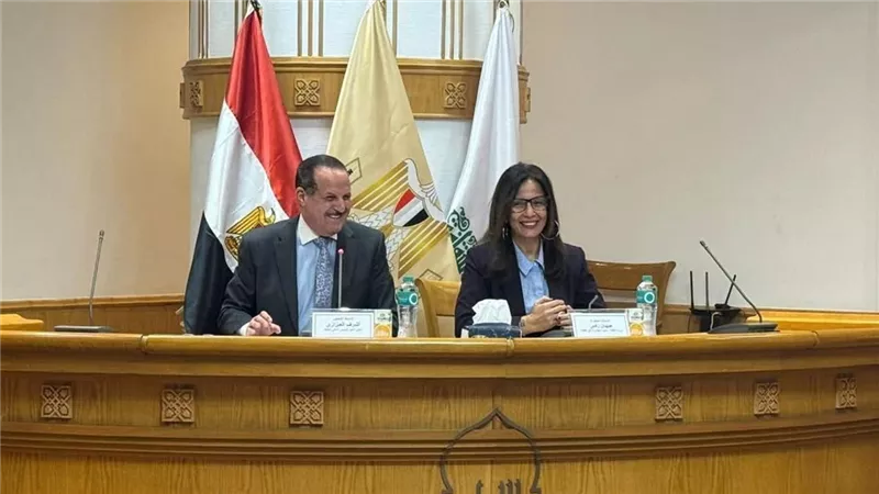 وزيرة الثقافة: جوائز الدولة تجسد تقدير مصر لمبدعيها 