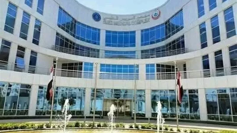 استغاثة عاجلة لإنقاذ الطفلة عائشة أحمد صالح بمحافظة السويس من مرض وراثي نادر