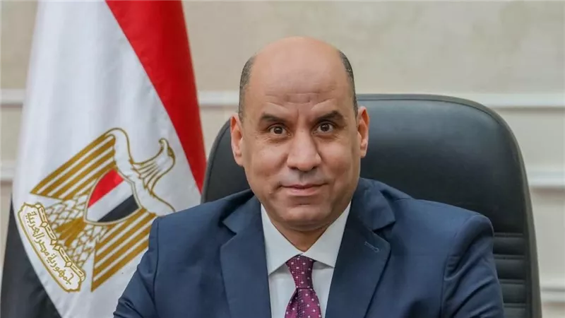 وزير العمل يرحب بقرار الأردن فتح باب تصويب أوضاع العمالة غير الأردنية 