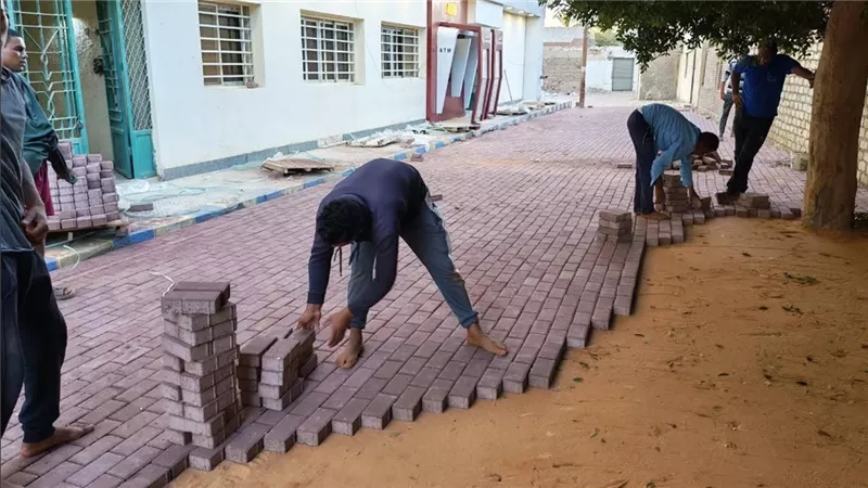 محافظ الجيزة يوجه بسرعة إنجاز أعمال الإنترلوك ورفع كفاءة الشوارع بالباويطي