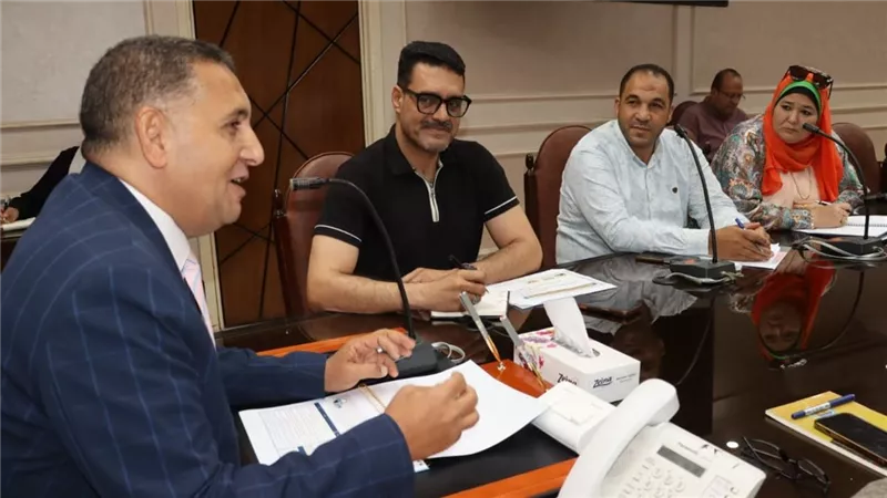 محافظ القليوبية يعلن الانتهاء من 182 مشروعا لمياه الشرب والصرف الصحي
