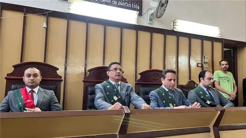 قتله أمام أعين والدته.. الإعدام شنقًا لقاتل نجل حارس عقار الجوهرة ببورسعيد