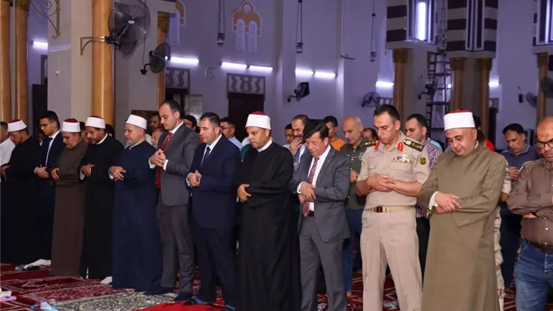 محافظ دمياط يشهد احتفال رأس السنة الهجرية بمسجد البحر ويؤكد قيم التضحية 