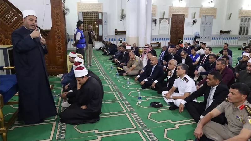 محافظ السويس يشارك احتفالية رأس السنة الهجرية بمسجد بدر ببور توفيق