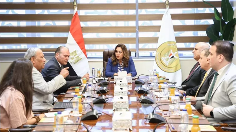 لتحويلها إلى فرص استثمارية.. منال عوض تتابع الموقف التنفيذي لمشروعات الوزارة