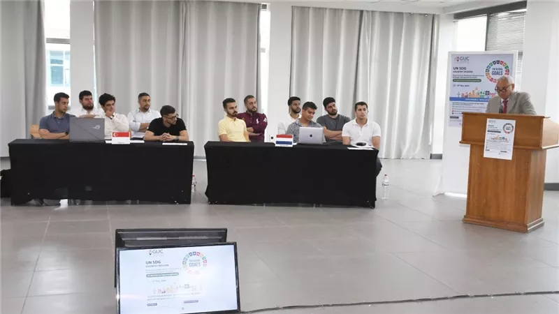 طلاب الألمانية يقدمون تحليلات لدعم التنمية عبر نموذج محاكاة الأمم المتحدة 