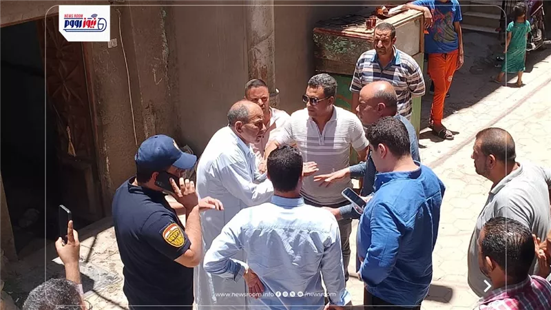 إخلاء عقار متصدع وفرض كردون أمني لحماية السكان والمنازل المجاورة بالمنيا