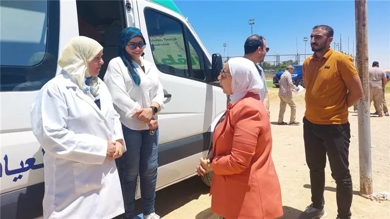 الكشف على 1024 مواطنًا من خلال قافلة طبية بقرية كسفريت بالإسماعيلية