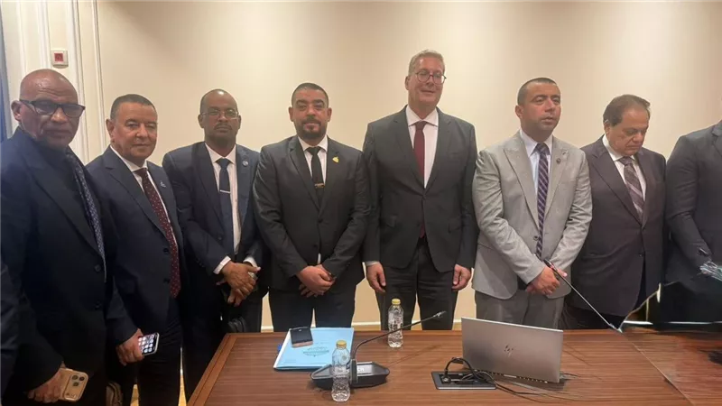 الشافعي يفتح ملفات الصناعة والغاز أمام وزير البترول : مشروع قومي للتصدير 