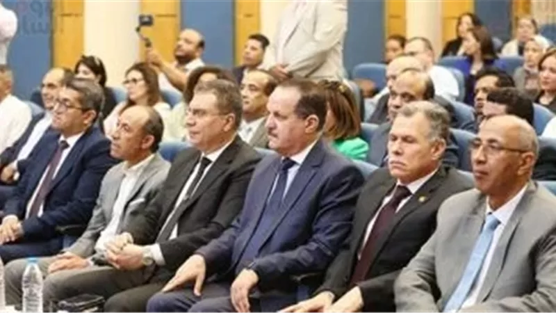 عمرو الليثي يفتتح مائدة الخطاب الوسطي بحضور قيادات إعلامية وثقافية