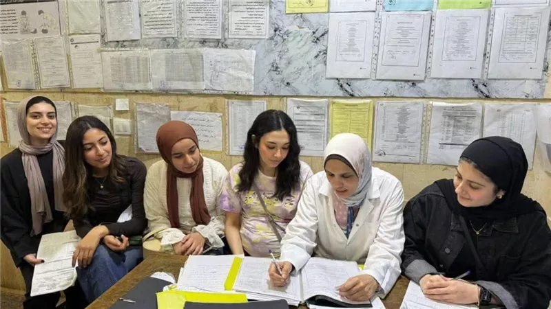 ختام تدريب طلبة امتياز الصيدلة بدمياط وإعداد كوادر مؤهلة وفق أحدث المعايير 