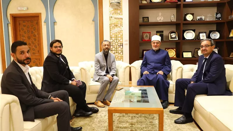مفتي الجمهورية يبحث مع وفد منتدى البركة آفاق التعاون في الاقتصاد الإسلامي