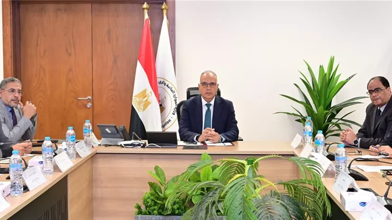سويلم يتابع موقف إيراد نهر النيل وتداعيات ظاهرة 