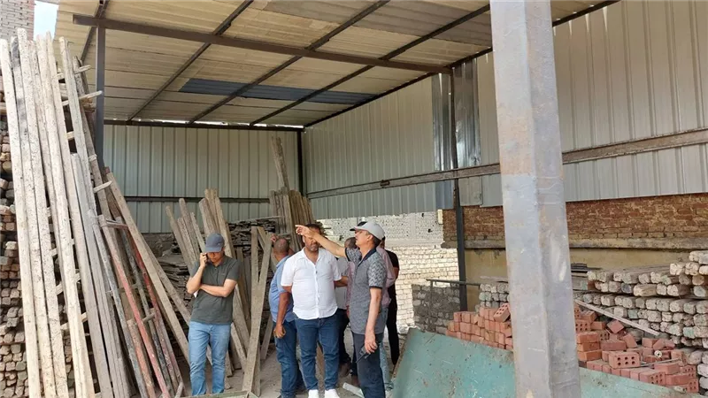 رئيس مدينة كفر الدوار يتابع أعمال البناء ويحث المواطنين على سرعة التصالح