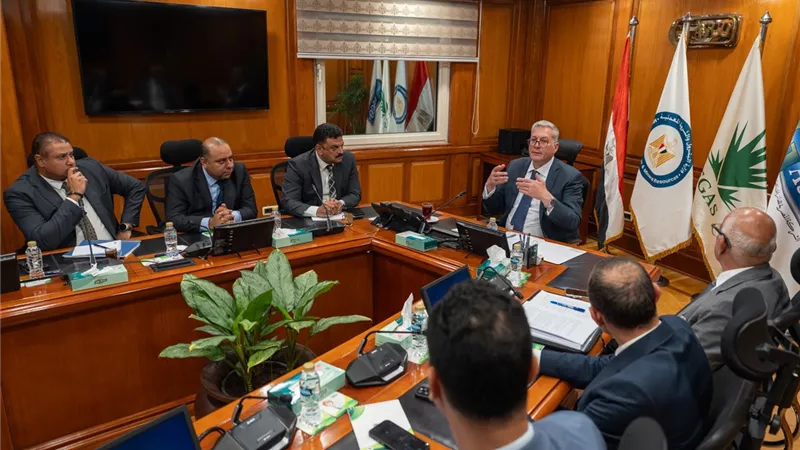 وزير البترول يتابع خطط التوسع في طرح الفرص التعدينية بنظام القطاعات المفتوحة