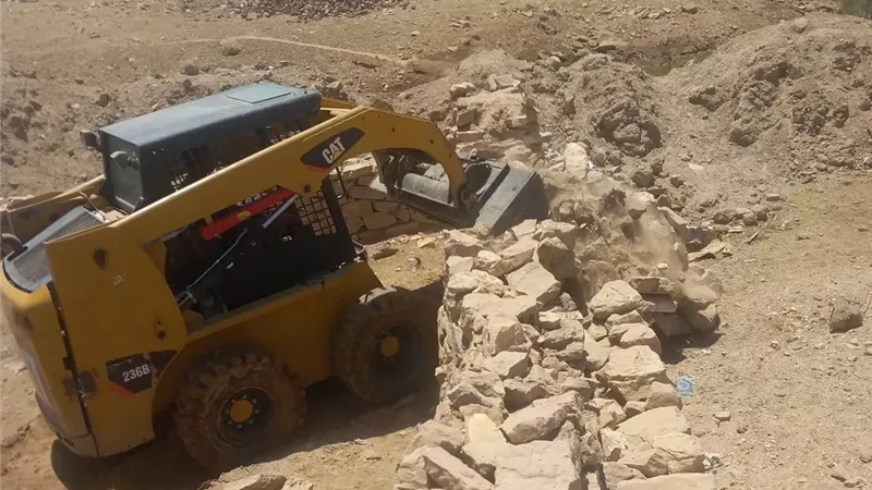 محافظ أسوان يتابع نتائج جهود إزالة التعديات ضمن المرحلة الثانية من الموجة 29
