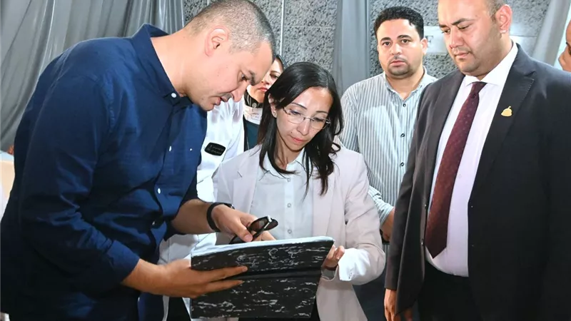 جولة ميدانية بالبحيرة: متابعة سير العمل بأقسام مستشفى رشيد