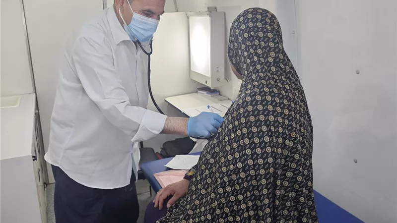 محافظ الغربية يتابع القافلة الطبية بقرية الحوامدية الجديدة بمركز المحلة 