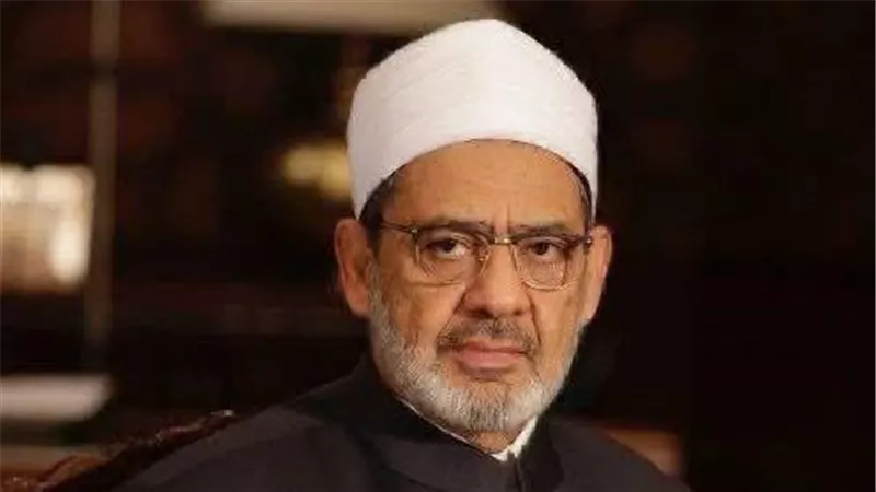 شيخ الأزهر يهنئ أطباء مصر بعد تكريمهم في مؤتمر 