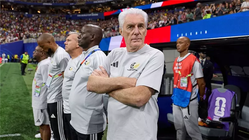 مدرب جنوب أفريقيا: جماهير الكرة ستفضل أسلوبنا على التشيك