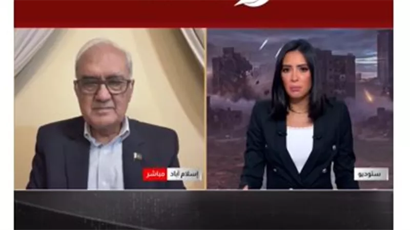 وزير الدفاع الباكستاني السابق: إسرائيل قد تستمر في قصف لبنان وغزة