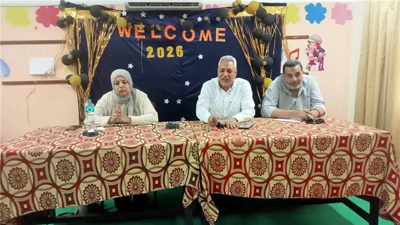 مدير تعليم طهطا بسوهاج يعقد اجتماعًا موسعًا لمتابعة جاهزية لجان الثانوية العام