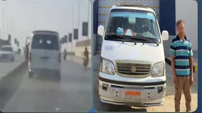 سائق ميكروباص يفتح الباب أثناء السير ويعرض حياة المواطنين للخطر في بنى سويف