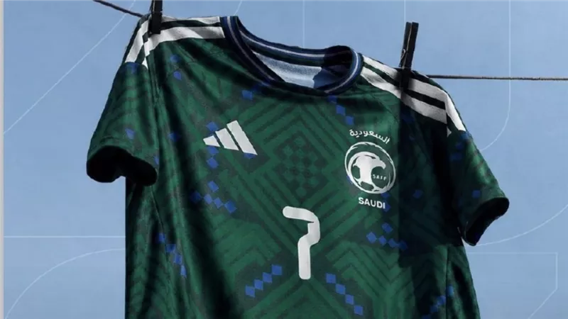 قميص المنتخب السعودي ضمن قائمة أجمل 11 قميصا في كأس العالم 2026