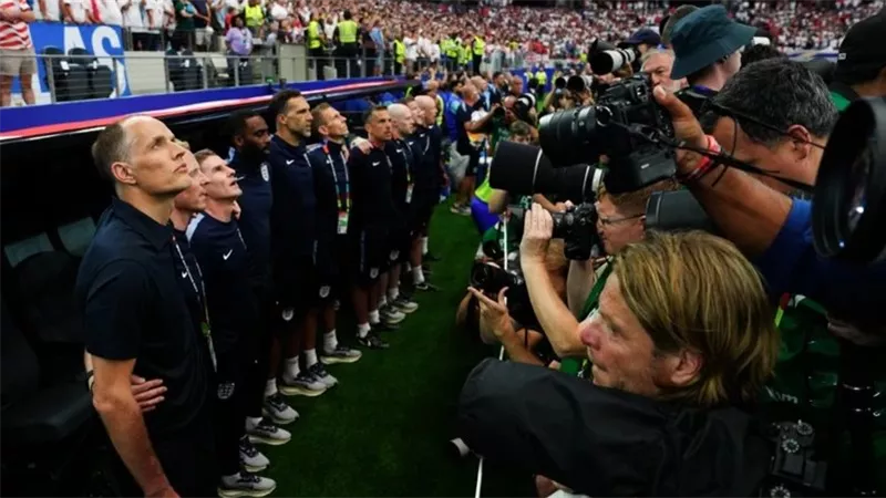 بعد شكوى توخيل.. فيفا يغير أماكن المصورين في مباريات كأس العالم 2026