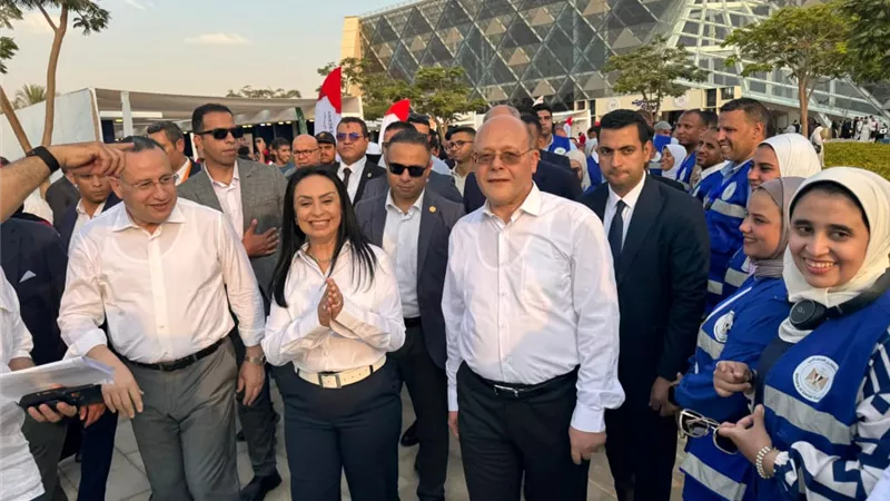 بالصور .. رئيس جامعة سوهاج يشهد ختام قمة Start 2026 
