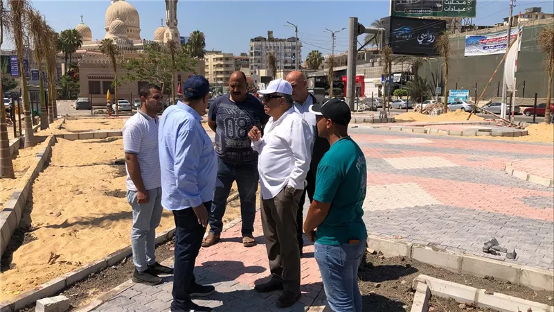 محافظ الدقهلية يتابع أعمال تطوير حديقة كوكب الشرق بشارع الجيش 