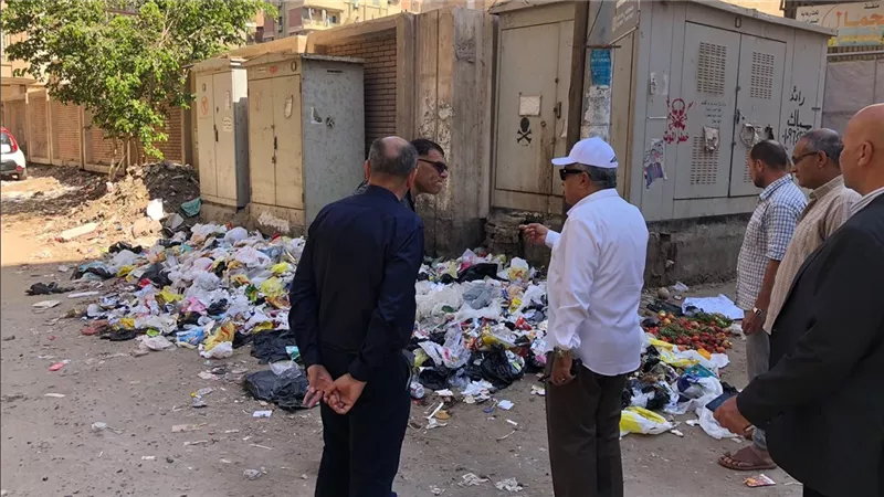 محافظ الدقهلية يوجه برفع تجمعات القمامة بشارع الجمال بحي غرب