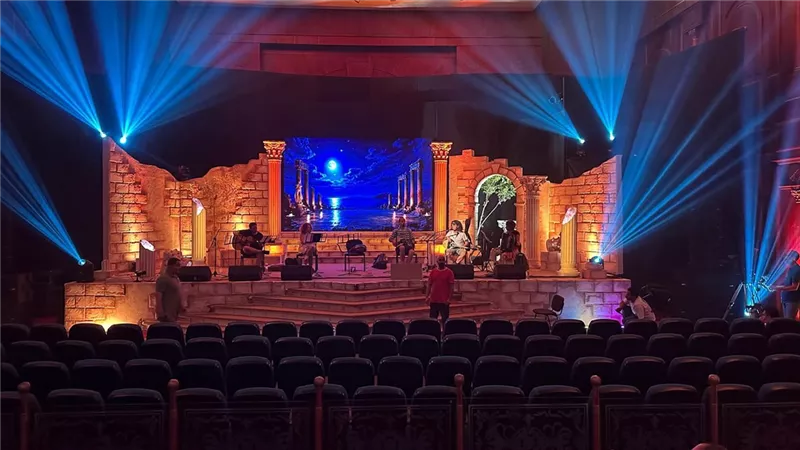 إبهار غير مسبوق علي مسرح ماسبيرو قبيل حفل الموسيقي اليونانية