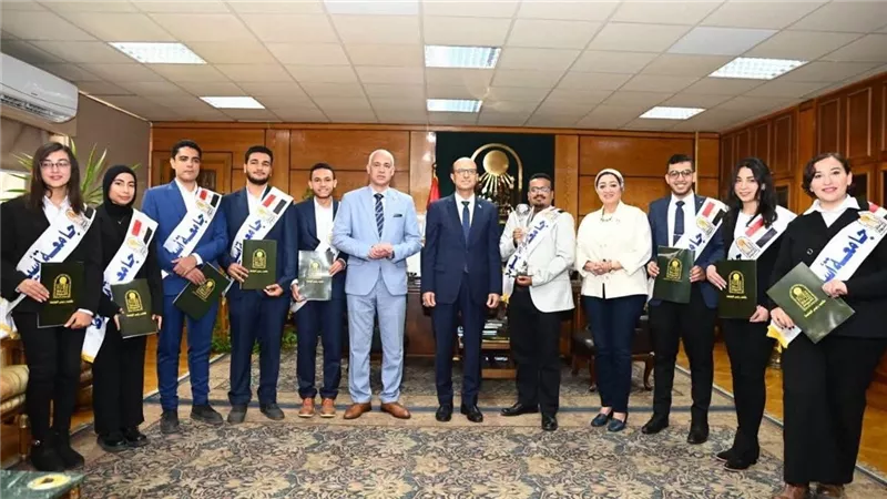  المنشاوي: نجاحات طلاب جامعة أسيوط تؤكد التميز بإعداد كوادر قادرة على المنافسة