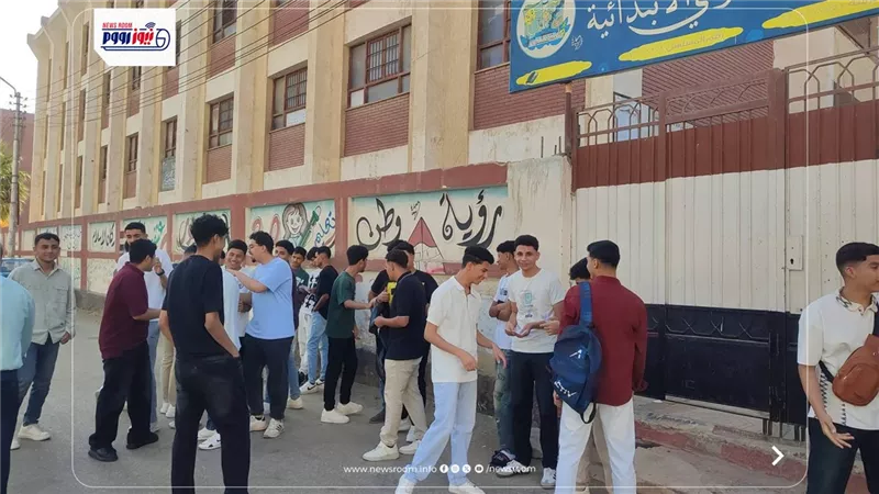بعد بدء الامتحان بدقيقة غلق لجان الثانوية العامة بدمياط وسط إجراءات تنظيمية 
