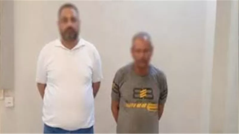 التحقيق مع متهمين بالاستيلاء على الدقيق المدعم وتجميع البطاقات التموينية 