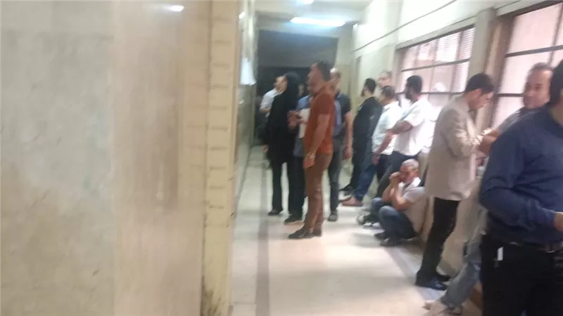 وصول أسرة الطفلة تيا لمحكمة جنايات شبرا الخيمة بمحافظة القليوبية 