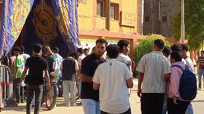 إصابة مراقب بغيبوبة سكر أثناء مراقبته امتحانات الثانوية العامة بقنا