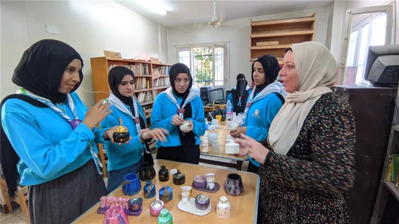 محافظ أسيوط: جوالات بني زيد يحولن الجبس إلى تحف فنية ضمن مبادرة 