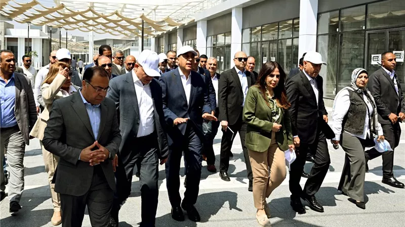 على مساحة 131 ألف متر مربع.. رئيس الوزراء يتفقد مشروع 