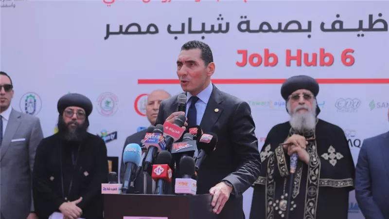 وزير الرياضة يشيد بدور الكنيسة المصرية في دعم الشباب خلال ملتقى بصمة شباب مصر